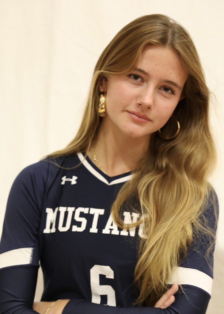 Zoe Volek (10th)